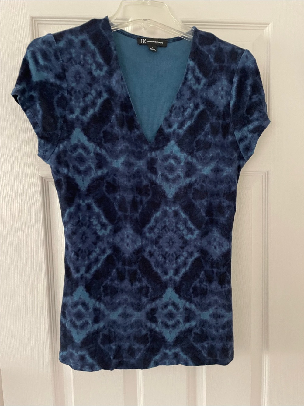 INC International Concepts Blue Tie-Dye V-Neck Short Sleeve Top